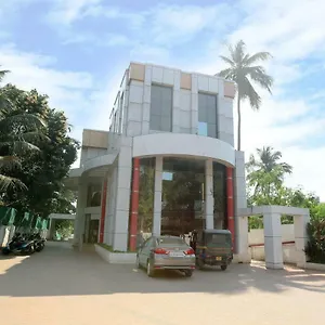 Oyo 28836 Salkara Residency 3*, Thrissur India