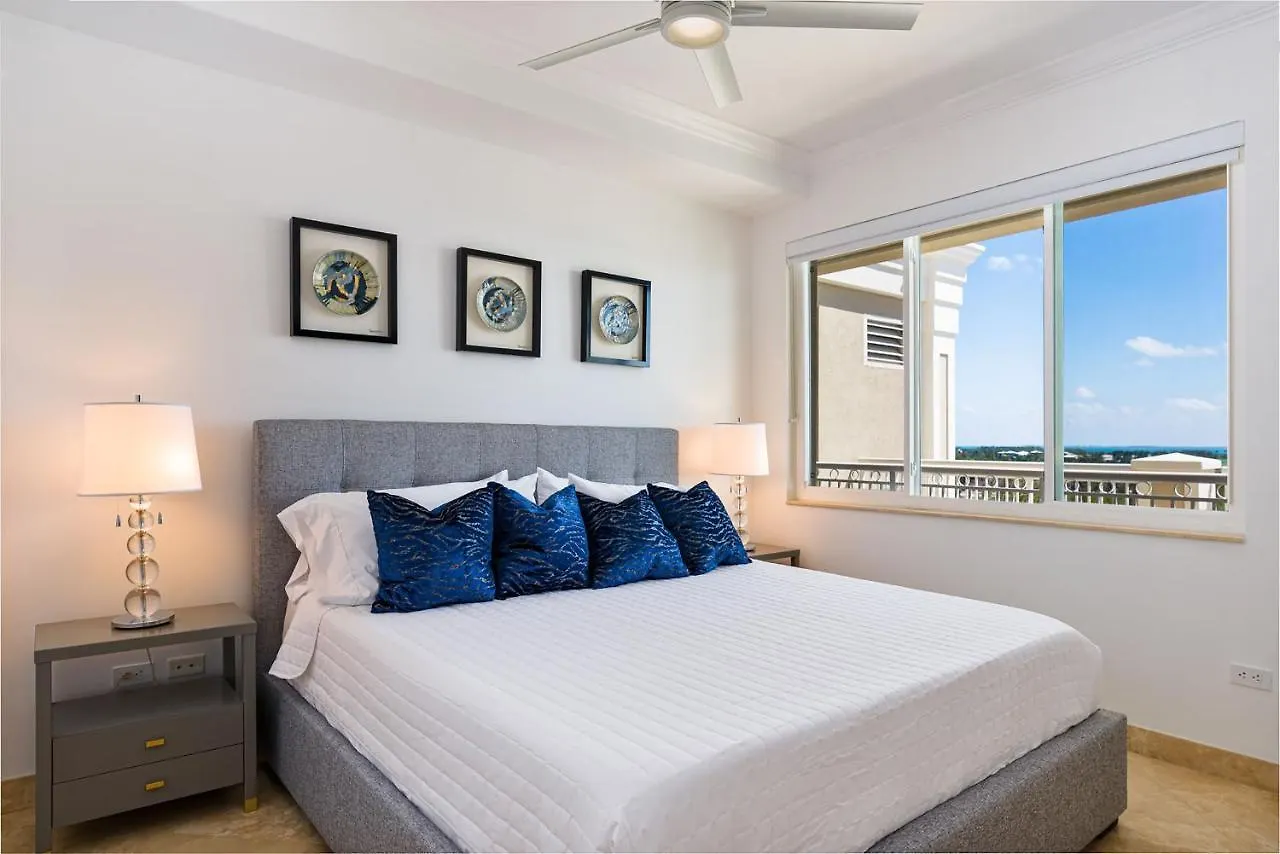 Aparthotel Club Se7En At Beachcomber George Town