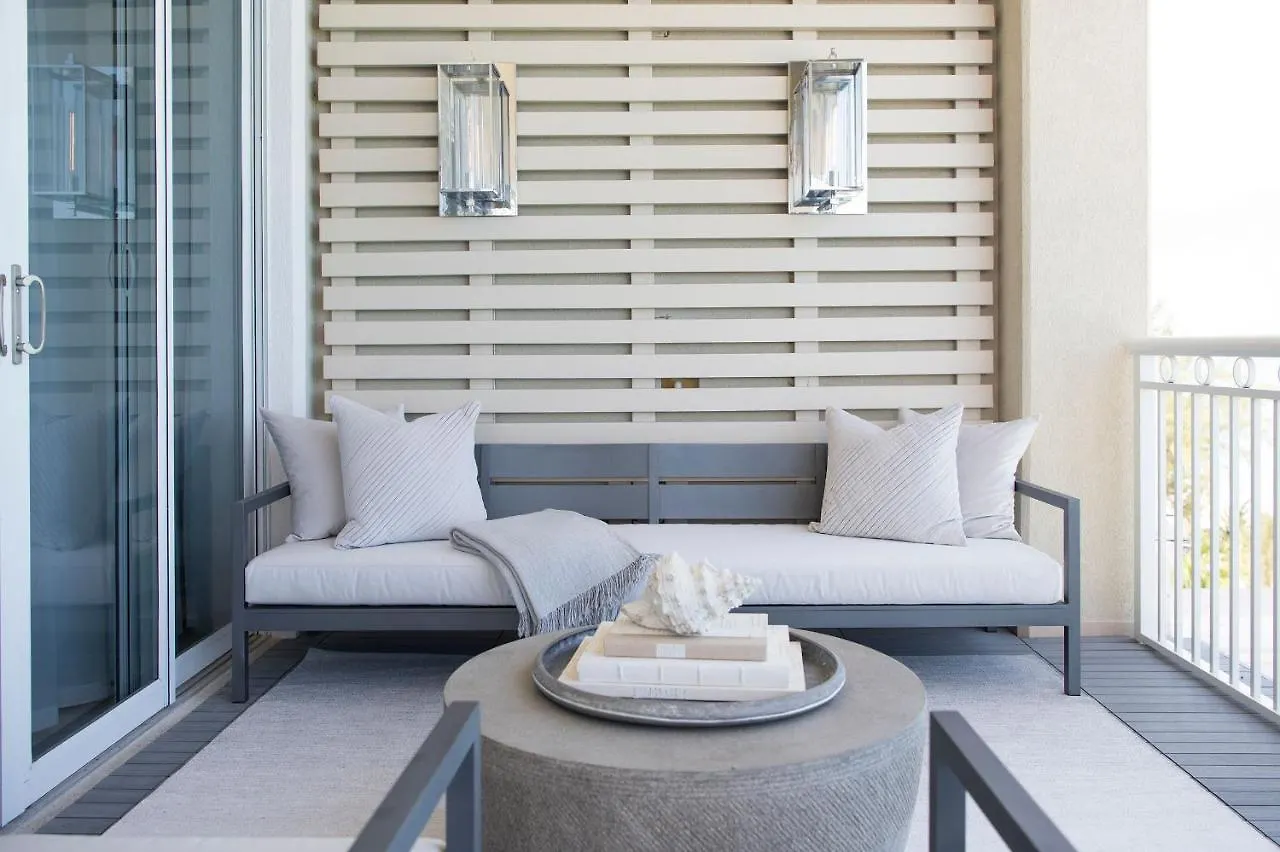 Aparthotel Club Se7En At Beachcomber George Town Cayman Islands